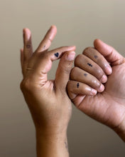 Afbeelding in Gallery-weergave laden, Gardenia mini tattoos cute